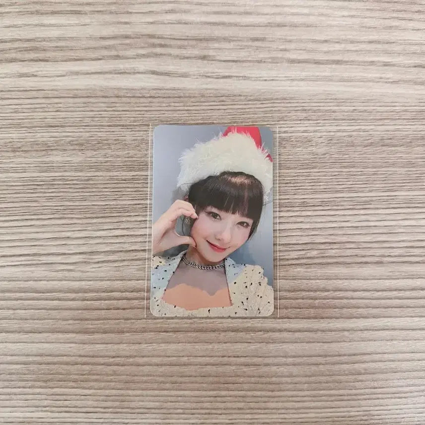[BUNJANG] IVE Rei Eleven Wonderland Santa POB Photocard / ive 아이브 레이 일레븐 원더월 산타 미공포 포카