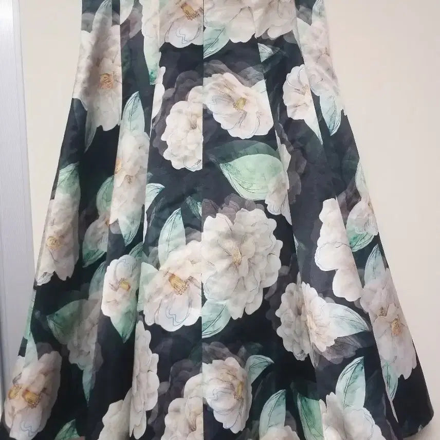 [BUNJANG] JEPYUNG Floral Skirt - Size S / 제평 플라워스커트 s