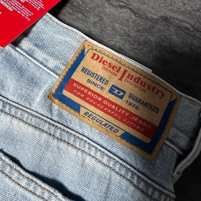 [BUNJANG] Diesel D-AKEMI Wide Leg Jeans / 디젤 1978 D-AKEMI 와이드 레그(택있는 새제품 27)