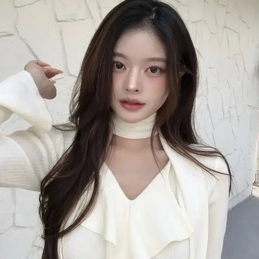 [BUNJANG] Attrangs Ivory Frill Spring Blouse Knit / 아이보리프릴봄블라우스니트 / 아뜨랑스리리앤코히니크모디무드애니원모어어텀하이