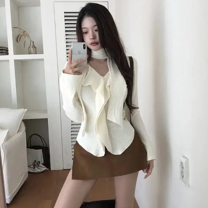 [BUNJANG] Attrangs Ivory Frill Spring Blouse Knit / 아이보리프릴봄블라우스니트 / 아뜨랑스리리앤코히니크모디무드애니원모어어텀하이