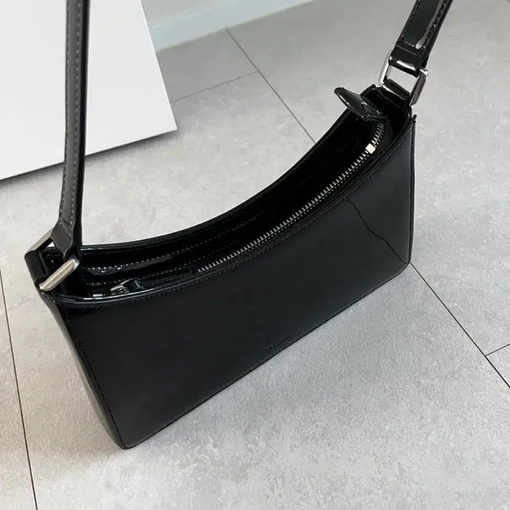 [BUNJANG] FOLNUA ARC BAG Black Handbag / 폴뉴아 아크백 ARC BAG 블랙 FOLNUA