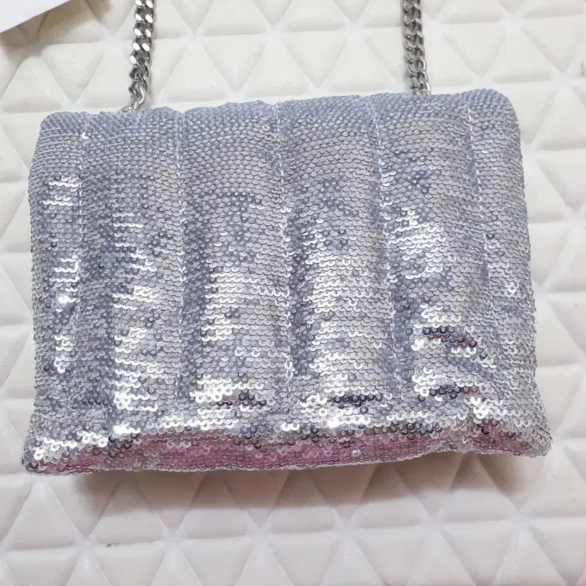 [BUNJANG] ZARA Sequin Mini Crossbody Bag / 새상품 자라 가방 미니가방 미니백  크로스백 스팽글 빤짝이 새제품 여성