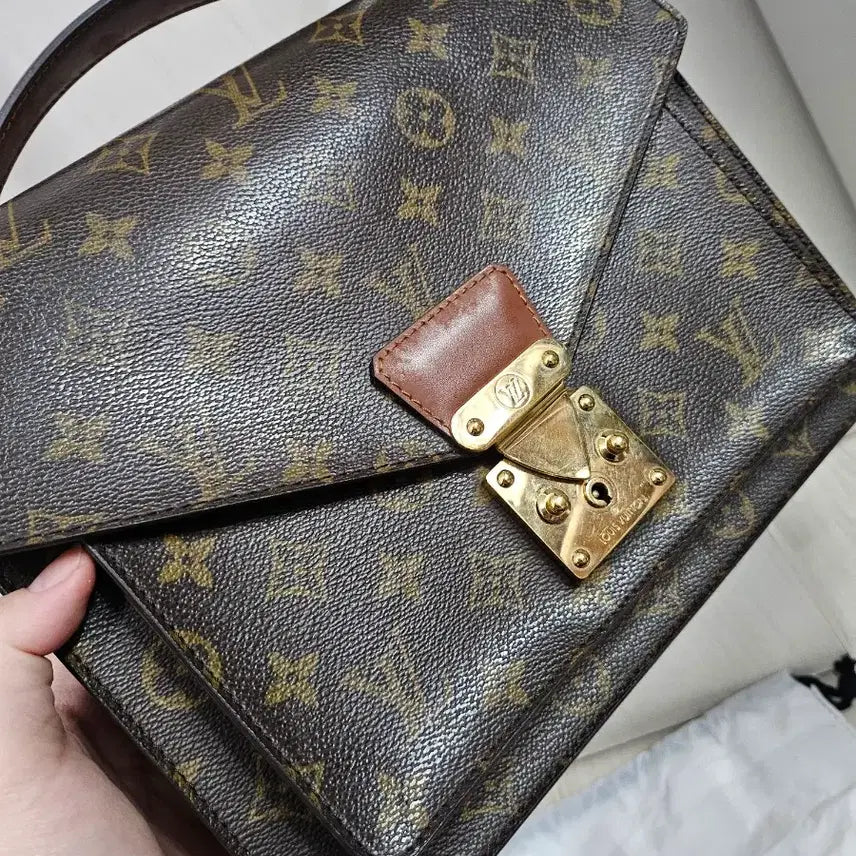 [BUNJANG] Louis Vuitton Monogram Montsouris Top Handle Crossbody Bag / 정품) 루이비통 모노그램 몽소백 탑핸들 크로스백