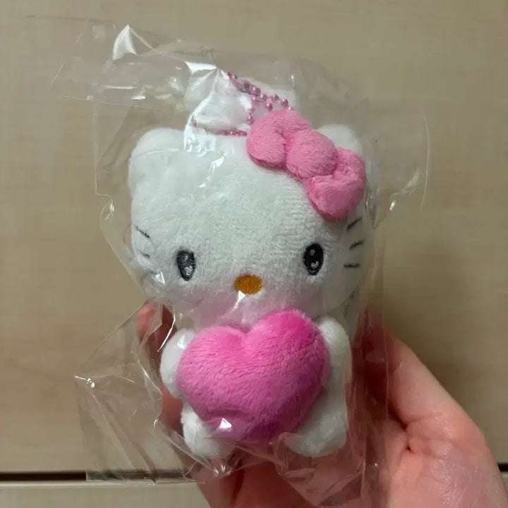 [BUNJANG] Hello Kitty Angel Keychain / 헬로키티 천사 인형 키링