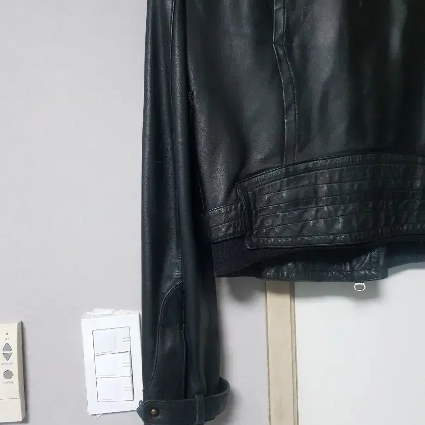[BUNJANG] SYSTEM Lambskin Leather Jacket / SYSTEM 브랜드의 여성 가죽 자켓입니다겉감은 천연 가죽(양가죽)