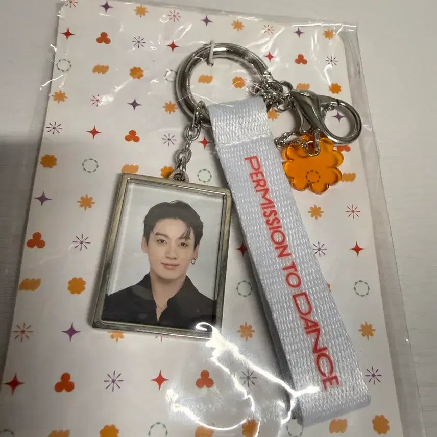 [BUNJANG] BTS Jungkook Permission to Dance Keyring / 방탄 bts 퍼투댄 퍼미션댄 퍼온스 정국 키링