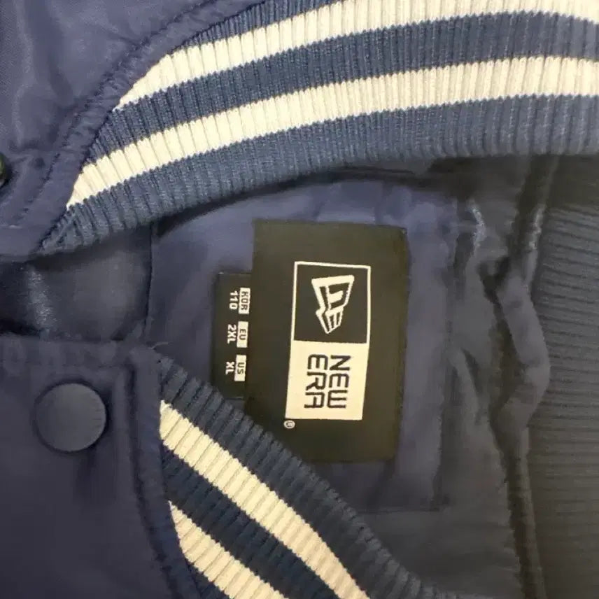 [SOLD OUT] 뉴에라 스타디움 재킷 네이비 급처합니다