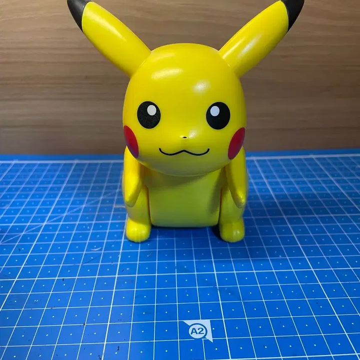 [BUNJANG] Giant Pikachu Action Figure with Wheels / 포켓몬 움직일 수 있는 거대 피카츄 피규어판매합니다
