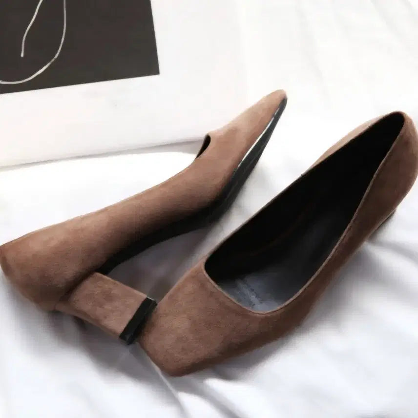 [BUNJANG] Suede Square Toe Mid-Heel Pumps - 6cm Heel / 