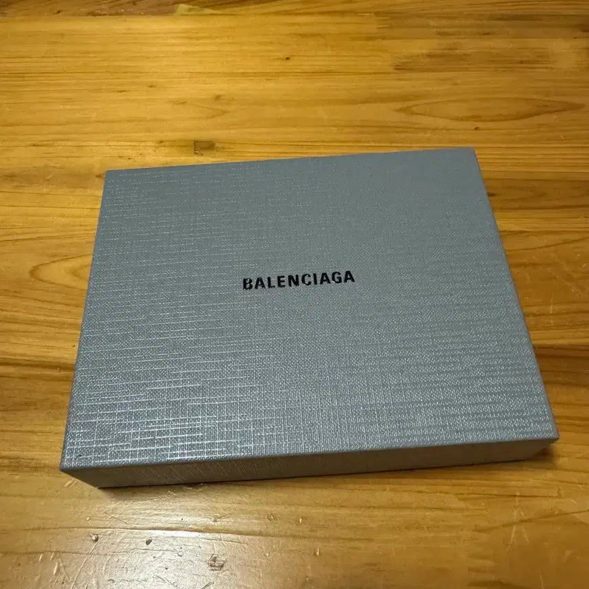 [BUNJANG] Balenciaga Long Coin &amp; Card Holder / 발렌시아가 롱 코인 &amp; 카드 홀더 (지퍼형 카드지갑)
