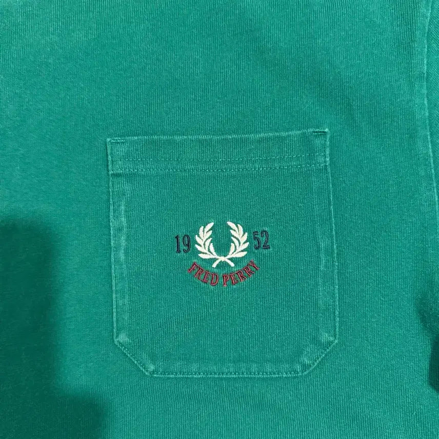 [BUNJANG] Fred Perry Relaxed 1952 T-shirt Green / 프레드페리 릴렉스드1952 티셔츠 라벨 그린 M 사이즈