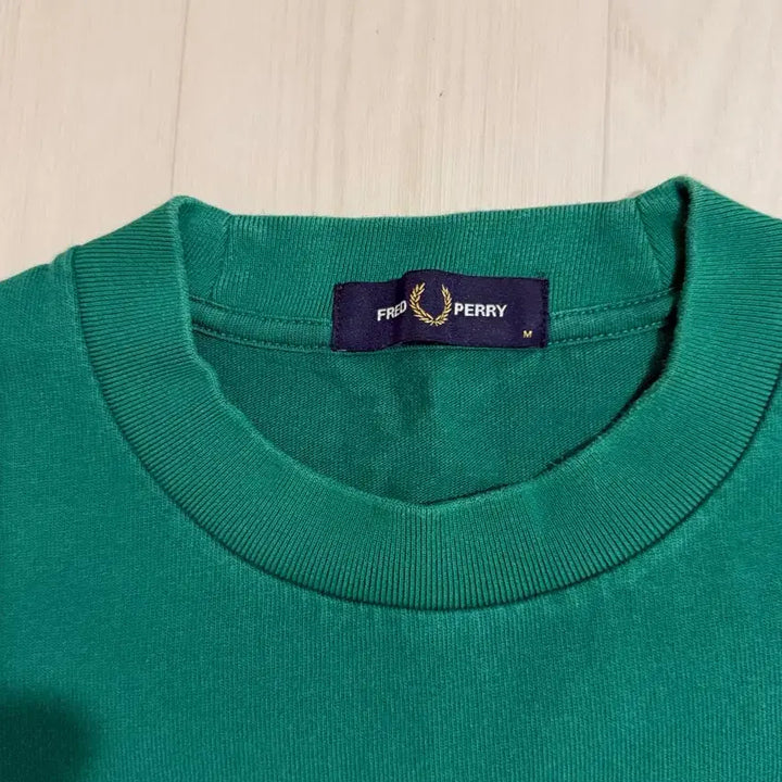 [BUNJANG] Fred Perry Relaxed 1952 T-shirt Green / 프레드페리 릴렉스드1952 티셔츠 라벨 그린 M 사이즈