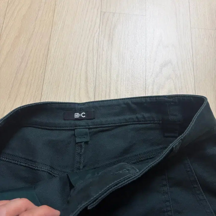 [BUNJANG] Uniqlo C Cotton Curve Ankle Pants Dark Green / (M) 유니클로 C 코튼커브앵클 팬츠 다크그린