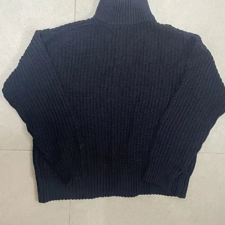 [BUNJANG] Trillion Navy Collar Knit Sweater / 트릴리온 네이비 카라넥 하찌 니트
