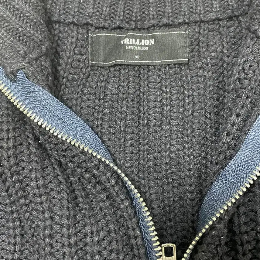 [BUNJANG] Trillion Navy Collar Knit Sweater / 트릴리온 네이비 카라넥 하찌 니트