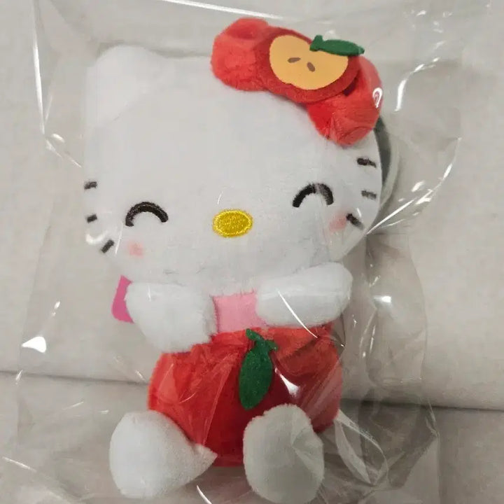 [BUNJANG] Sanrio Apple Kitty Charm, Lemon Cinnamoroll Charm, Strawberry My Melody Charm, Blueberry Kuromi Charm / 산리오 사과키티인형키링 레몬시나모롤 딸기마이멜로디 블루베리쿠로미키링