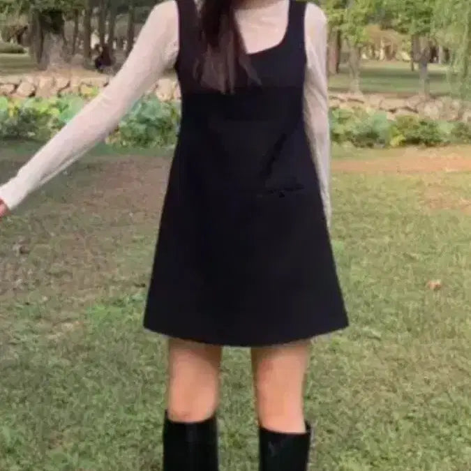 [BUNJANG] Tanat Square Neck Mini Dress / 타낫 스퀘어넥 미니 원피스 s