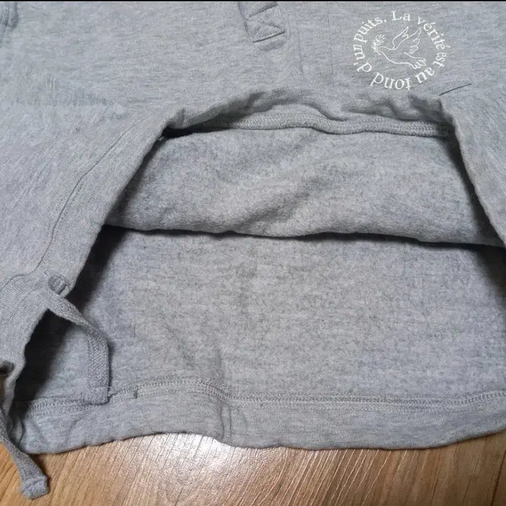 [BUNJANG] Gray Long Sleeve Crop Collar T-shirt / [정리중] 회색 긴팔 카라 티셔츠 1회 입음