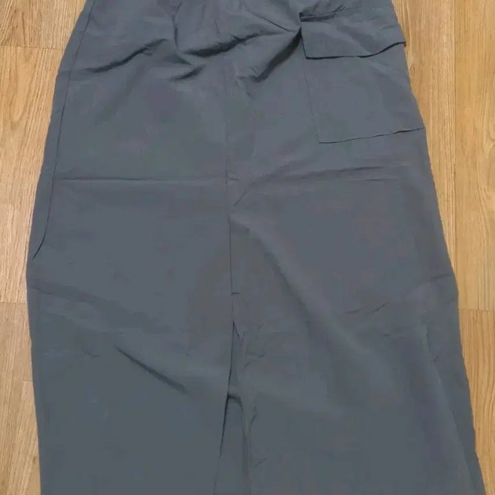 [BUNJANG] Charcoal Nylon Cargo Long Skirt / [정리중] 차콜 나일론 롱 스커트