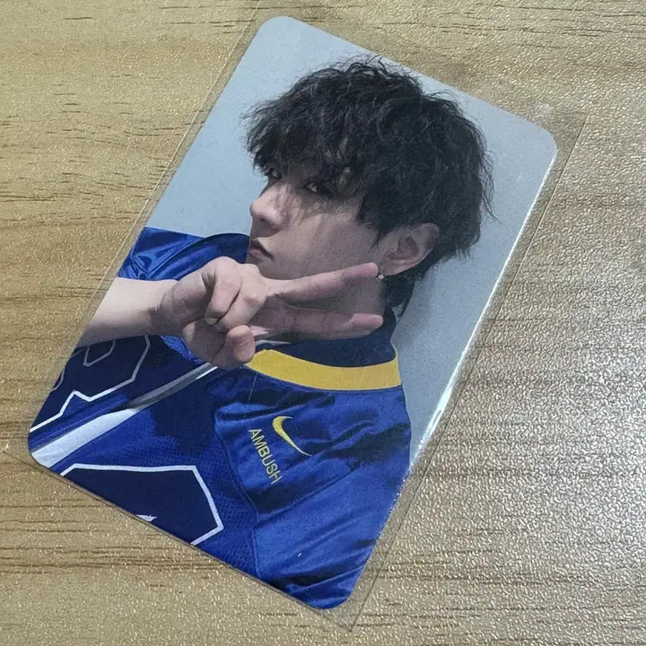 [BUNJANG] iKON Donghyuk Take Off Frommstore POB Photocard / 김동혁 테이크오프 프롬스토어 미공포
