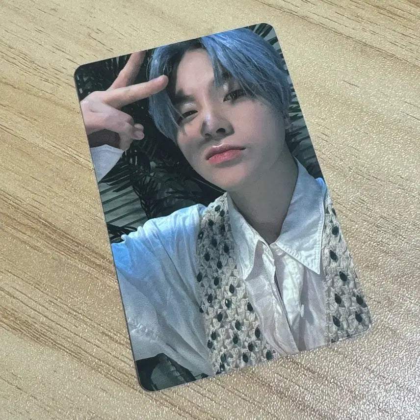 [BUNJANG] iKON JinHwan Blue Moon Photocard / 김진환 블루문 포카