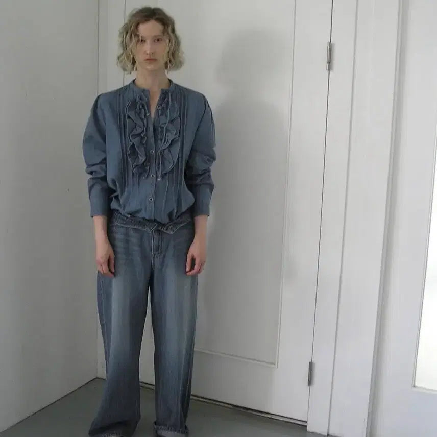 [BUNJANG] Aeongss Denim Frill Blouse / (새상품) 에옹쓰 denim frill blouse 데님 블라우스