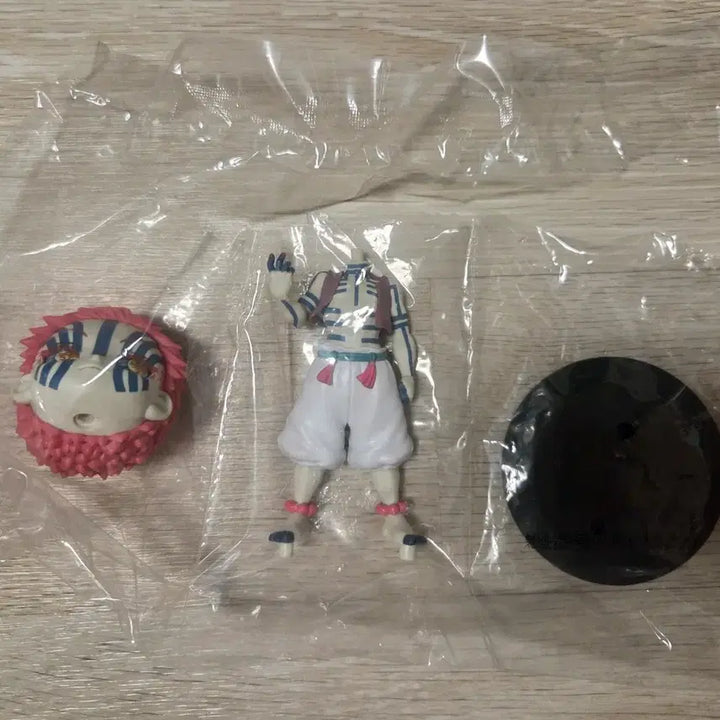 [BUNJANG] Demon Slayer Rengoku &amp; Akaza Qposket Figure Bundle Set / (개인전시용)귀멸의 칼날 Qposket 렌고쿠/아카자 피규어 일괄판매