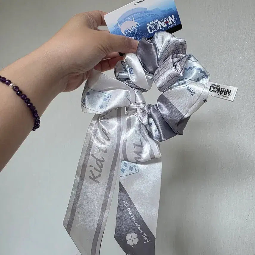 [BUNJANG] Detective Conan x USJ Kaito Kid Ribbon Hair Scrunchie / 명탐정코난 x USJ 괴도 키드 리본 헤어슈슈 곱창밴드