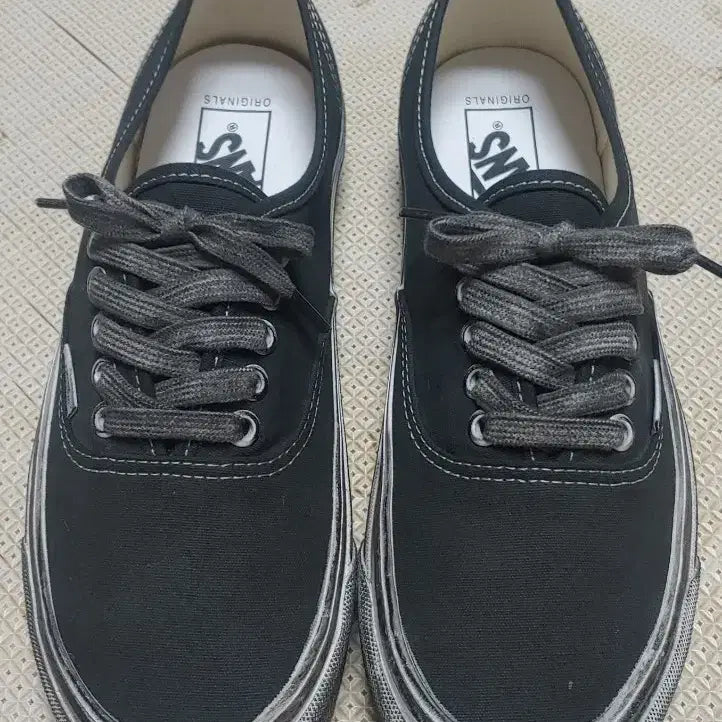 [BUNJANG] Vans Vault OG Authentic LX Stressed Black White Size 265 Unused / 반스 볼트 OG 어센틱 LX 스트레스드 블랙 화이트 265 미사용품