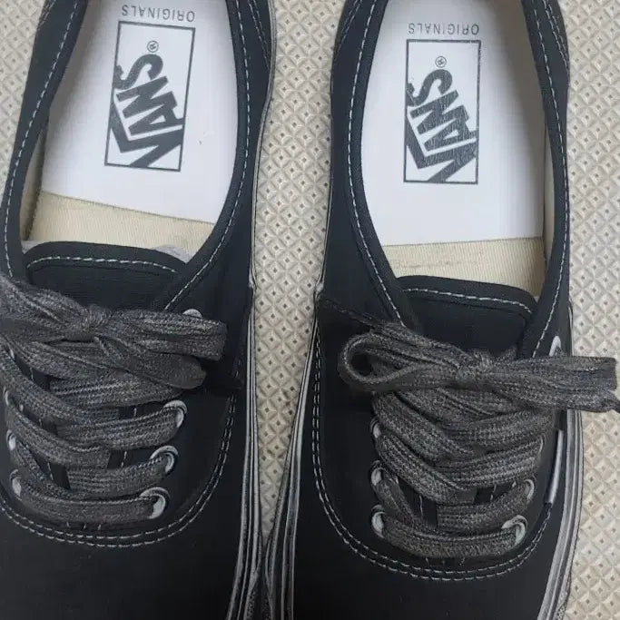 [BUNJANG] Vans Vault OG Authentic LX Stressed Black White Size 265 Unused / 반스 볼트 OG 어센틱 LX 스트레스드 블랙 화이트 265 미사용품
