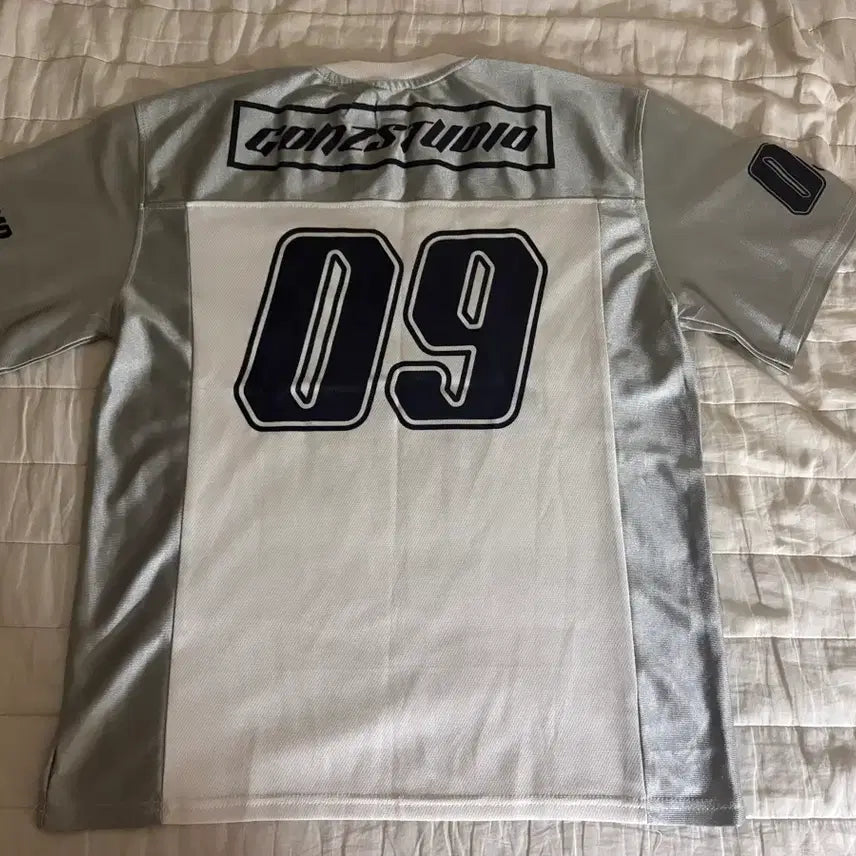 [BUNJANG] Oversized Silver Short Sleeve / 오버핏 반팔 실버