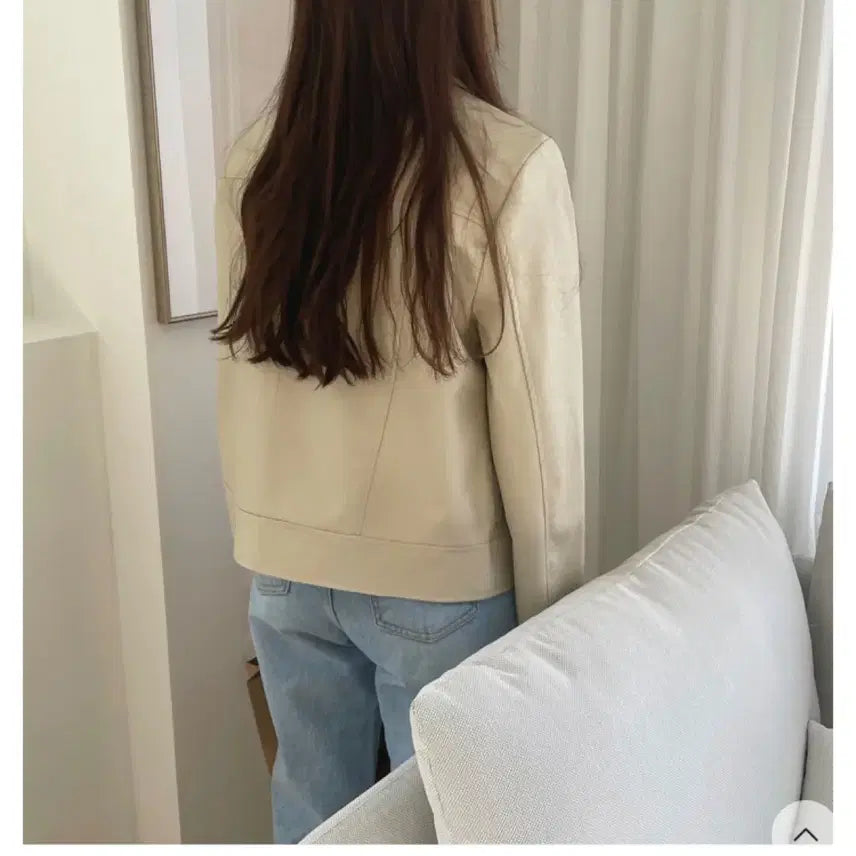 [BUNJANG] 크림 레더 자켓 / 크림 레더 자켓