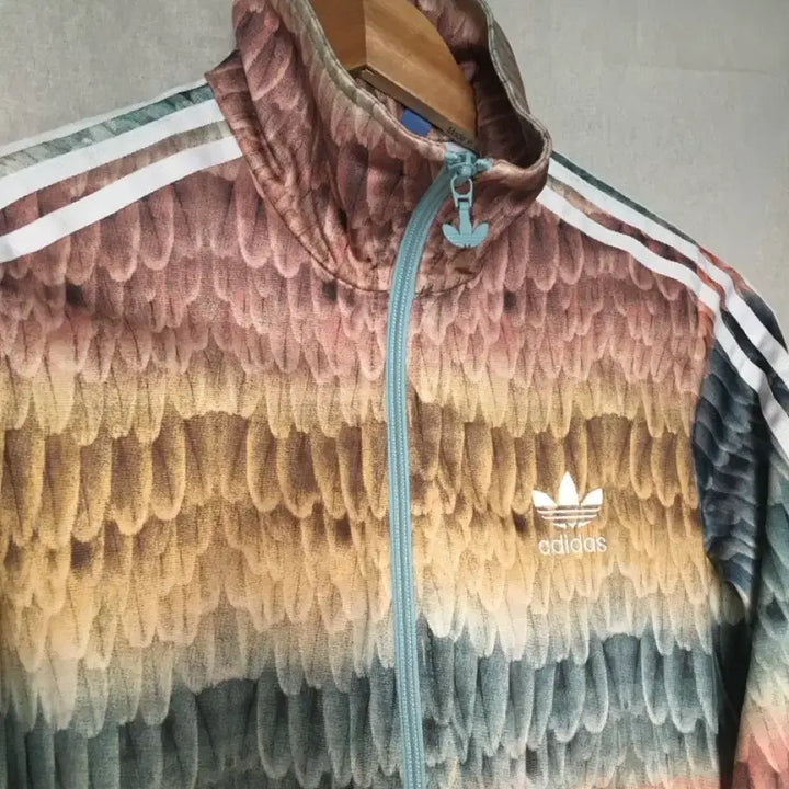 [SOLD OUT] adidas The Farm Company 콜라보 져지
