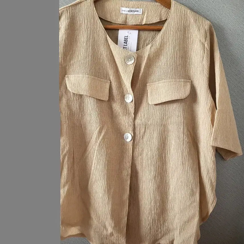 [BUNJANG] Secret Label Pocket Blouse Beige M / 시크릿라벨 포켓 블라우스 베이지m