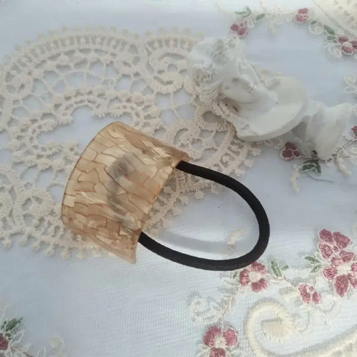 [BUNJANG] Beige Acrylic Hair Tie / 베이지 아크릴 머리끈(새상품)