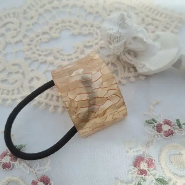 [BUNJANG] Beige Acrylic Hair Tie / 베이지 아크릴 머리끈(새상품)