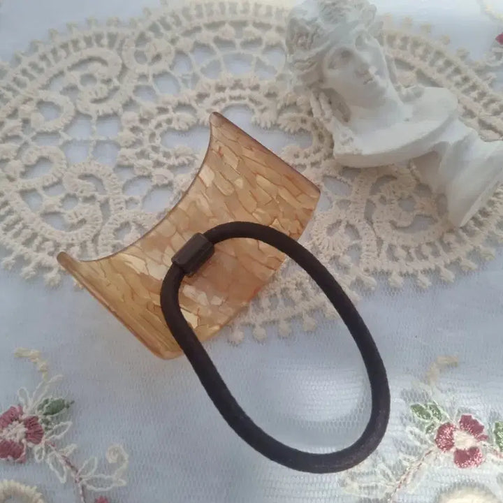 [BUNJANG] Beige Acrylic Hair Tie / 베이지 아크릴 머리끈(새상품)