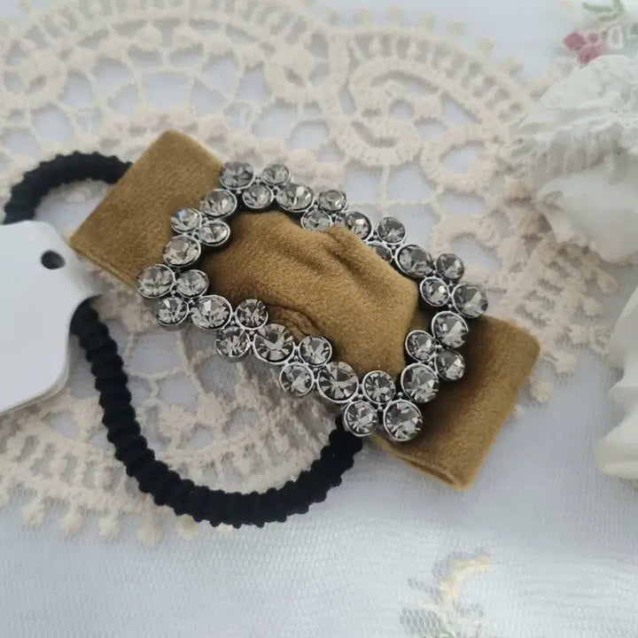 [BUNJANG] Cubic Embellished Velvet Hair Tie / 큐빅 벨벳 머리끈(새상품)