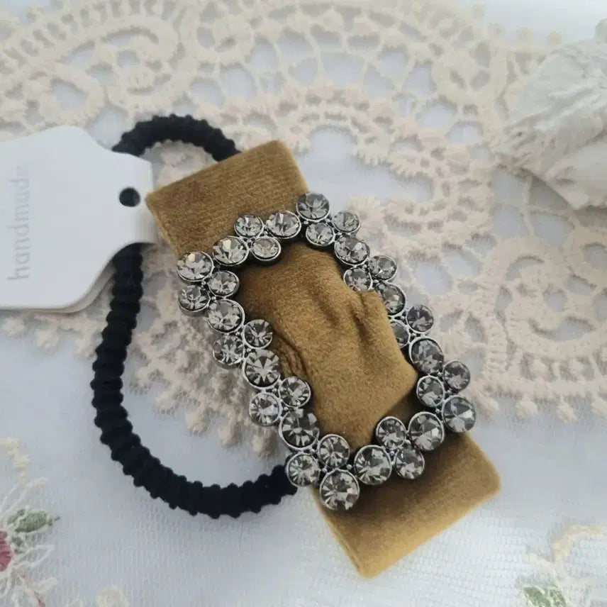 [BUNJANG] Cubic Embellished Velvet Hair Tie / 큐빅 벨벳 머리끈(새상품)