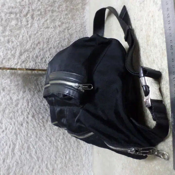 [BUNJANG] Calvin Klein Messenger Bag - Black Crossbody Bag / 베티붐구제 켈빈클라인 크로스백 메신저백 블랙 중고 가방