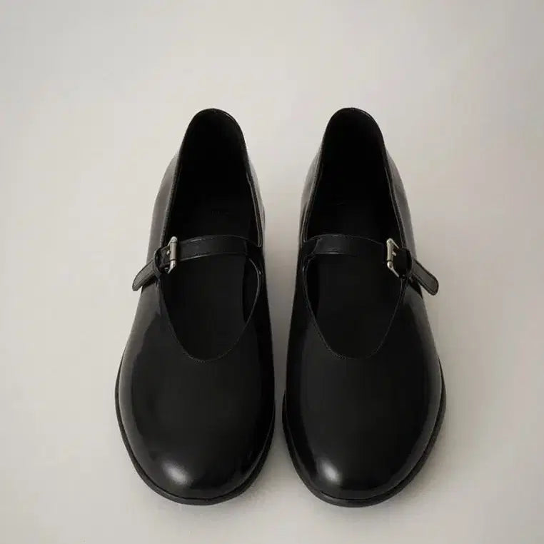 [BUNJANG] Urbanic30 Vibram Mary Jane Glossy Shoes / 얼바닉30 비브람 메리제인 글로시 250
