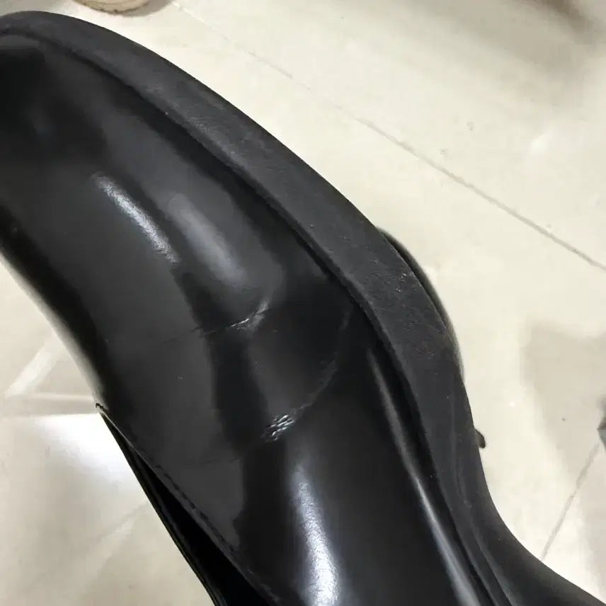 [BUNJANG] Urbanic30 Vibram Mary Jane Glossy Shoes / 얼바닉30 비브람 메리제인 글로시 250