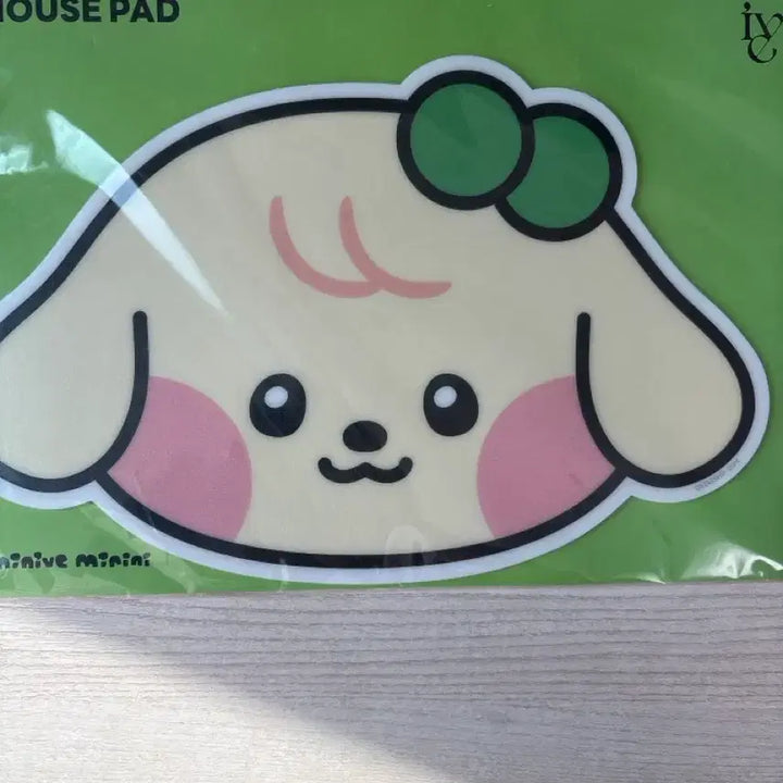 [BUNJANG] IVE Miniini Mousepad / 아이브 IVE 미니니 마우스패드 미개봉