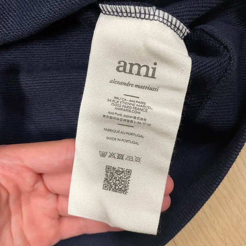 [SOLD OUT] [거의 새제품] 아미 ami 하트로고 코튼 후드집업 나이트 블루 L