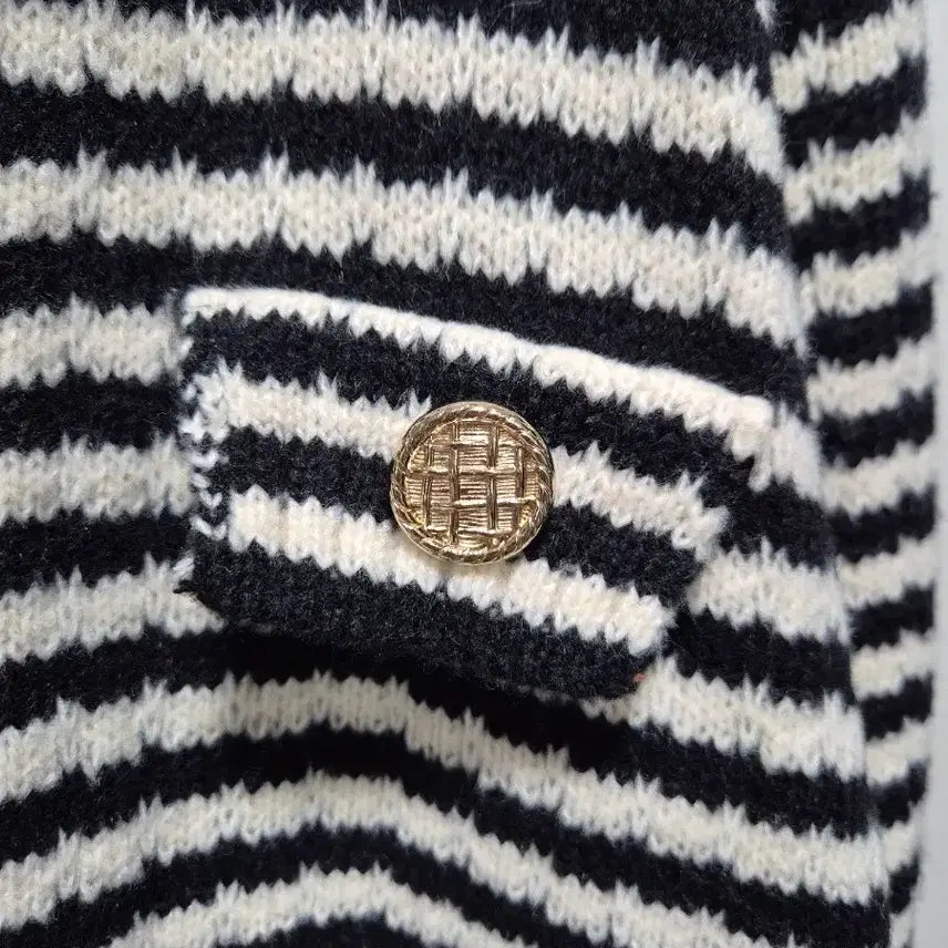 [BUNJANG] Vtg Striped Gold Button Cardigan / (세일)(새상품)vtg 스트라이프 금장 버튼 가디건