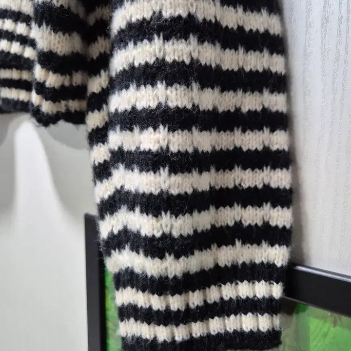 [BUNJANG] Vtg Striped Gold Button Cardigan / (세일)(새상품)vtg 스트라이프 금장 버튼 가디건