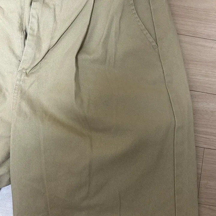 [SOLD OUT] 에이지오디 원턱 와이드 트윌 코튼 밴딩 팬츠 [베이지]