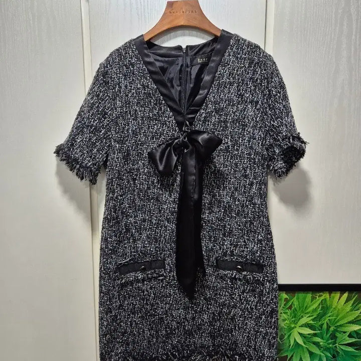 [BUNJANG] BEEN Tweed Ribbon Midi Dress / (세일)(새상품)BEEN 트위드 리본 원피스