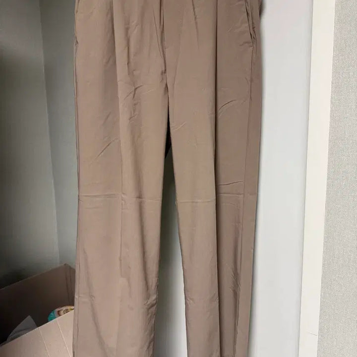 [BUNJANG] Musinsa Standard Cool Standard One-Tuck Wide Banding Slacks Dusty Beige / 무신사스탠다드 [쿨탠다드] 원 턱 와이드 밴딩 슬랙스 [더스티 베이지]